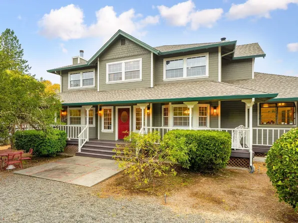 105 Serres Drive, Sonoma, CA 95476