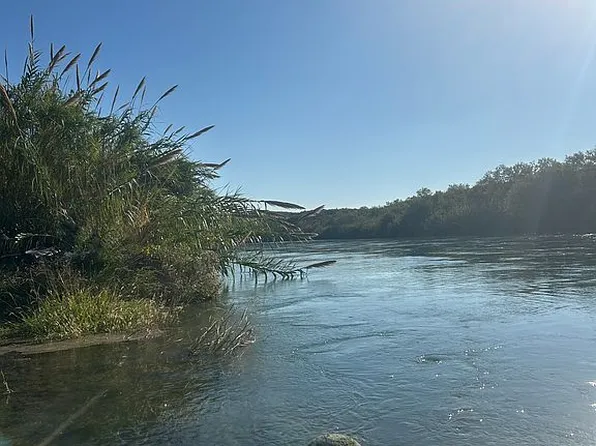 8679 Vega Verde Rd, Del Rio, TX 78840