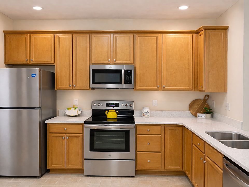 1st image of 2207 Bankshill Row