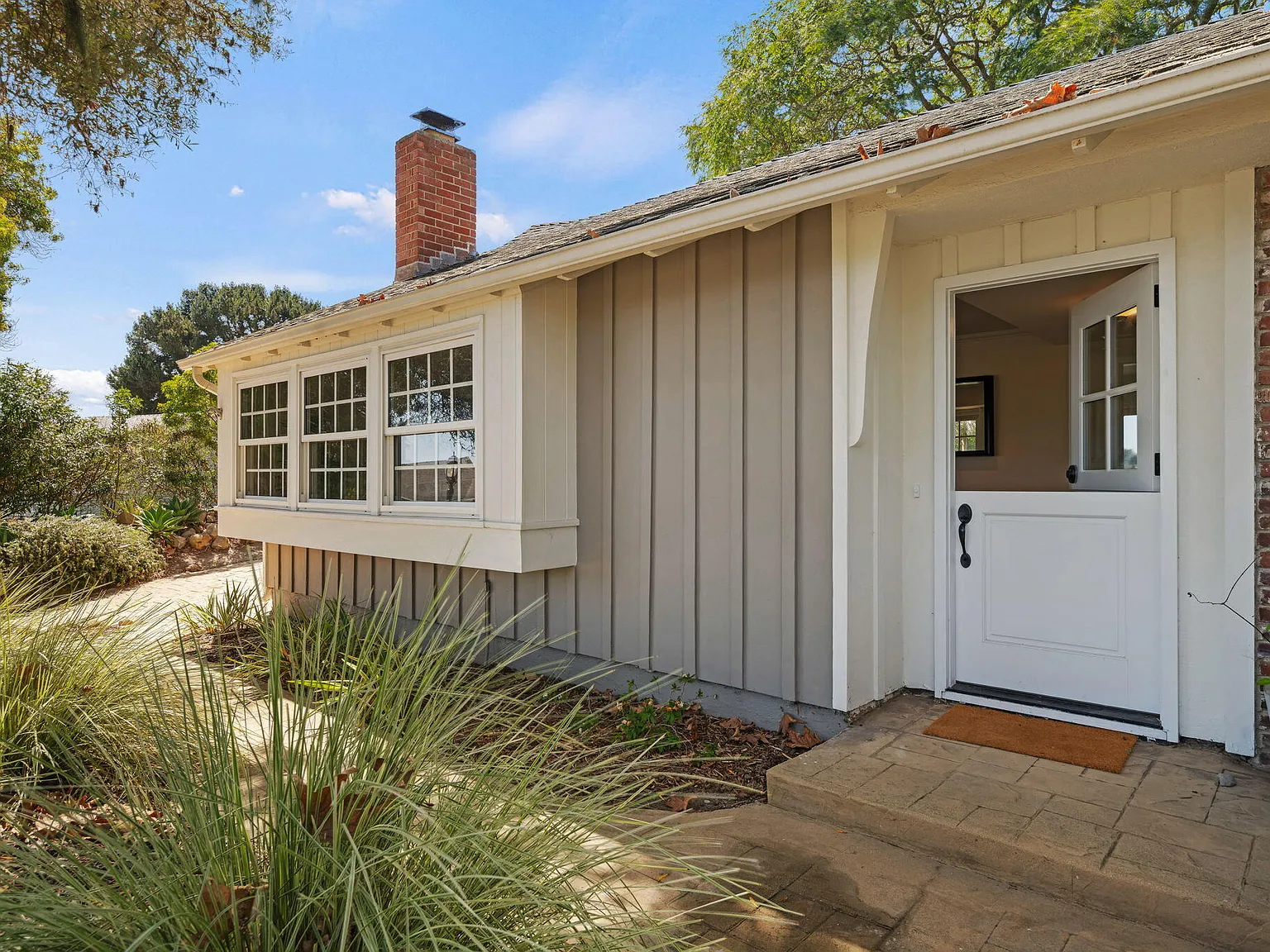 3 bed, 2.5 bath, 1456 sqft, $10,000 — Photo 4