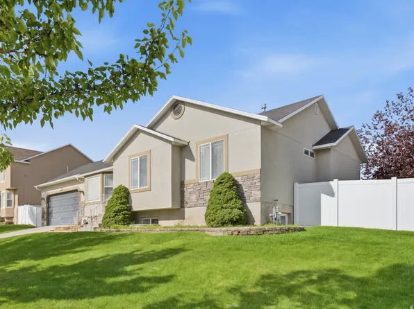 13562 S Rose Hill Dr, Riverton, UT 84096