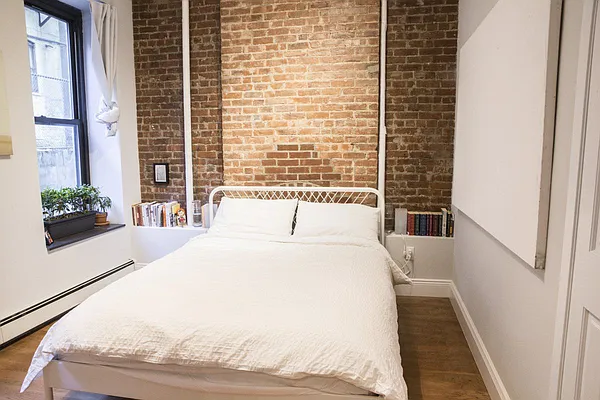 Rented by Bohemia Realty Group | media 28