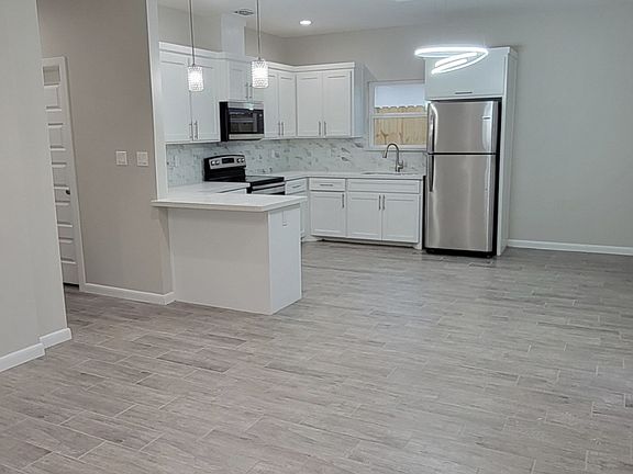 2nd image of 3404 S Mia Ln #1