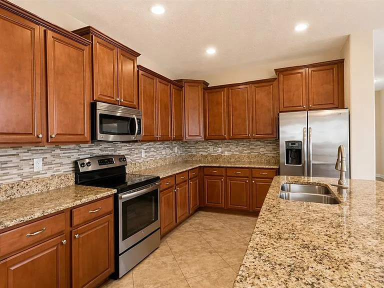 5230 Cortland Dr — Photo 12