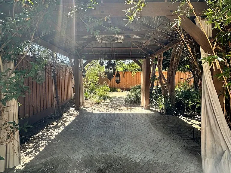 1531 W Laurel Ave — Photo 35