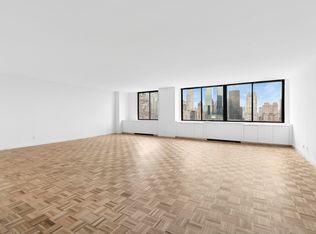 800 5th Ave APT 22F, New York, NY 10065