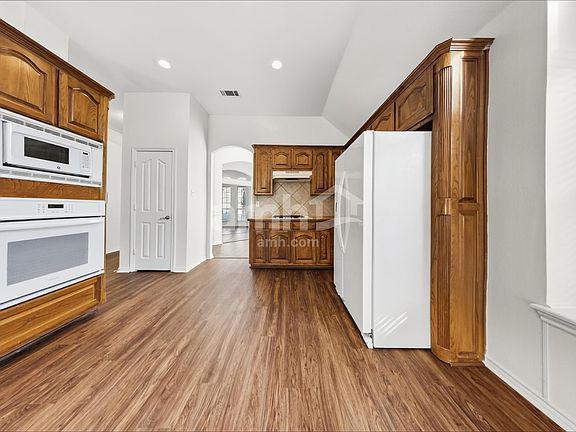 3rd image of 6308 Fall River Dr