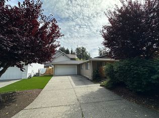 8034 NE 190th St, Kenmore, WA 98028