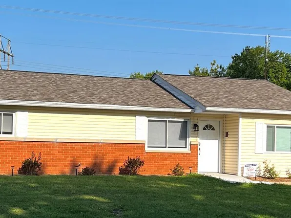 1128 Ridge Top Dr, Greenwood, IN 46142