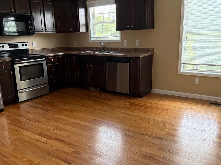 1720 Skyline Dr #108 — Photo 7