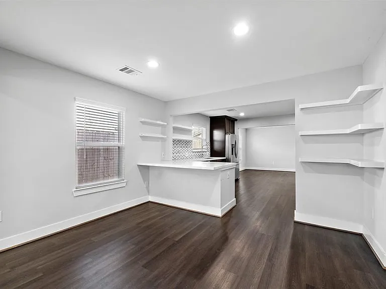 1511 McNeil St — Photo 14
