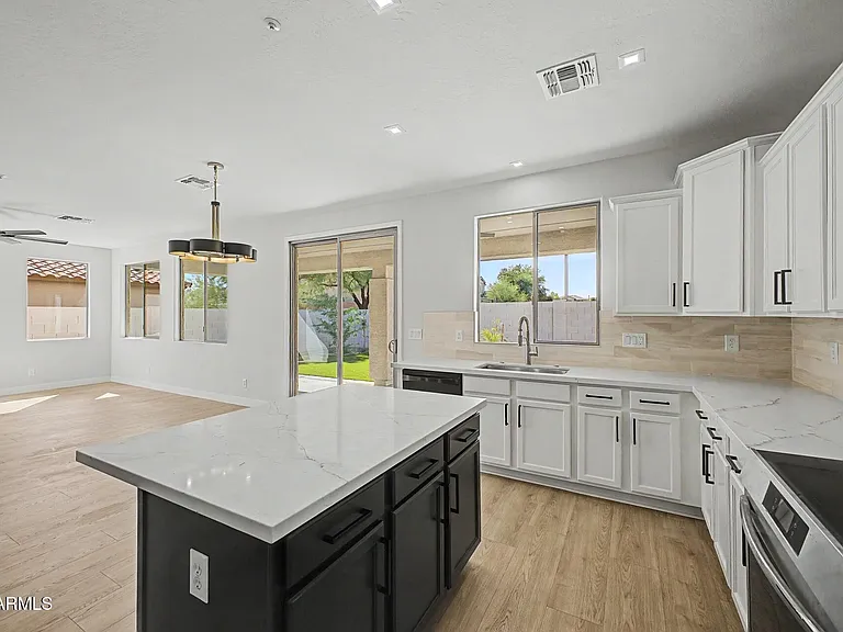 7062 W Andrew Ln — Photo 23