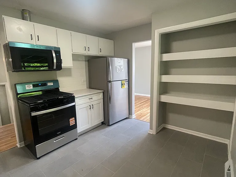 17022 Magnolia Dr — Photo 7
