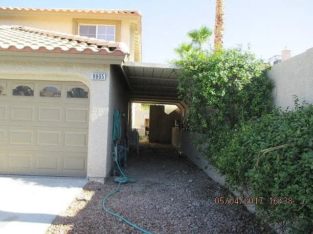 8805 Claystone Ct — Photo 5
