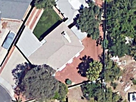 5th image of 925 Park Paseo
