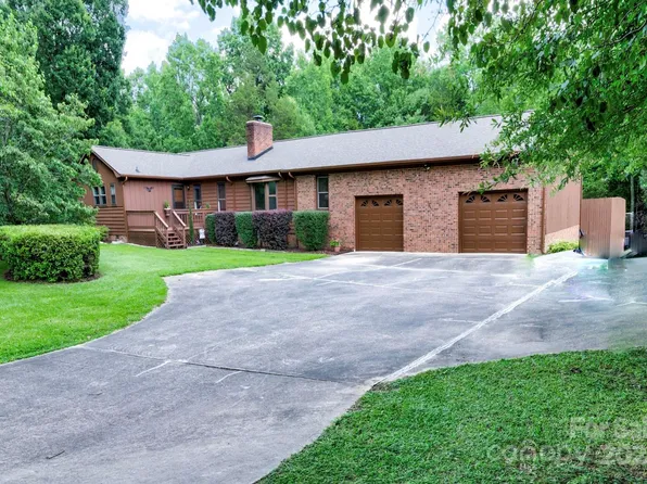 4004 Stillwater Ct, York, SC 29745
