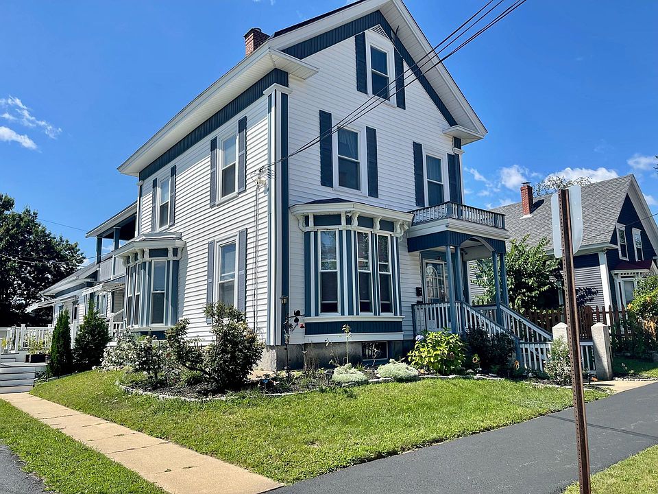 114 Walnut St APT 3, Manchester, NH 03104 Zillow