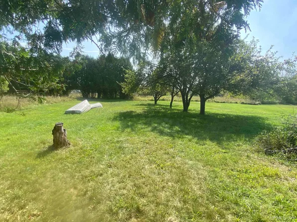 Water St, Garden, MI 49835