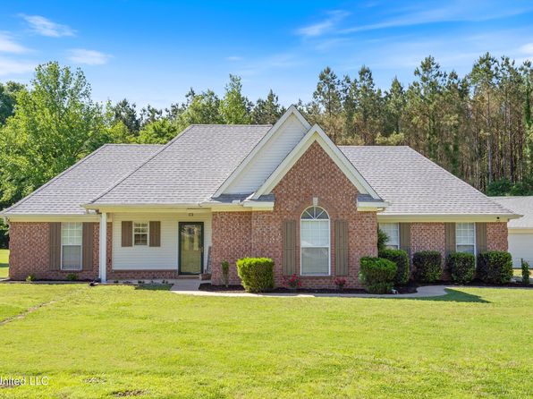 2482 Fletcher Cv, Hernando, MS 38632