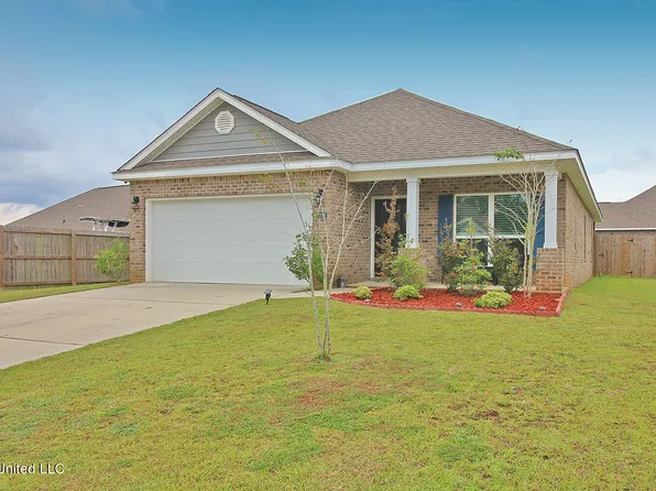 5396 Overland Dr, Biloxi, MS 39532