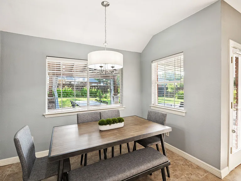 1118 Countryhill Dr — Photo 10