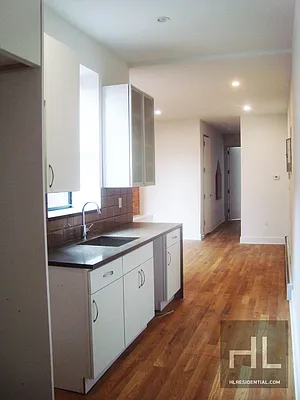 Rented by Highline Residential | media 34