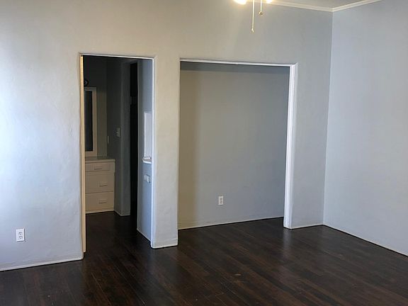 4th image of 8203 Blackburn Ave APT B