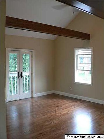 1st image of 723 Broad St