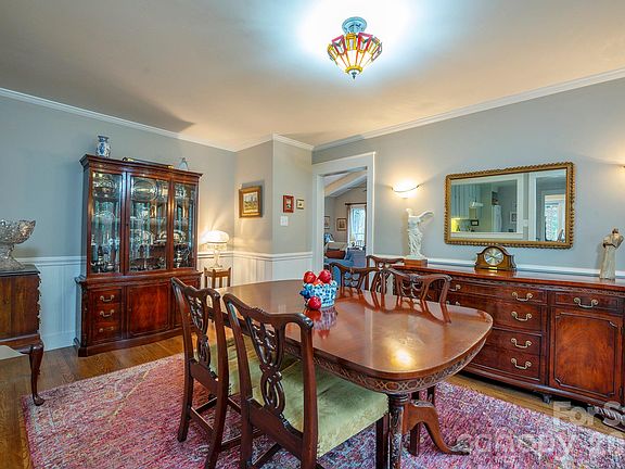 5th image of 110 Virginia Rd