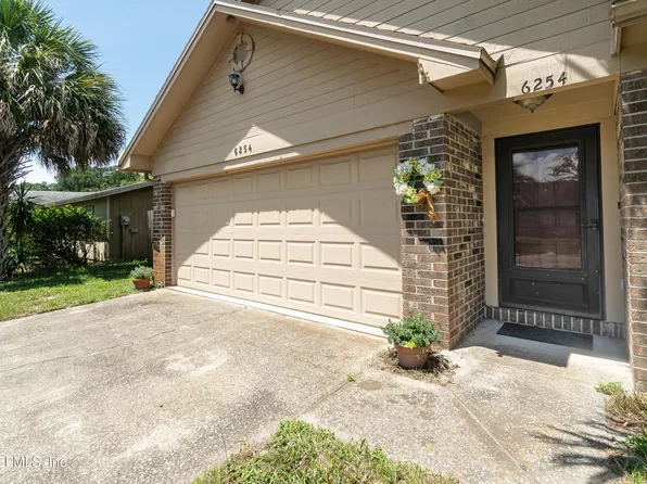 6254 ALFREDO Drive W, Jacksonville, FL 32244