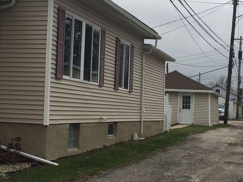 1st image of 827 Laharpe St