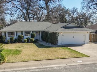 5863 Farm House Ln, Redding, CA 96001
