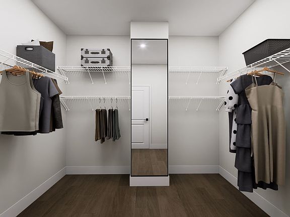 Owner s Walk-In Closet