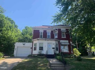 116 N 5th St, Savanna, IL 61074