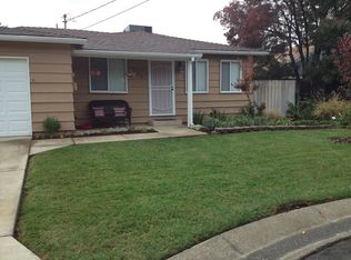 1920 Carleton St, Redding, CA 96002