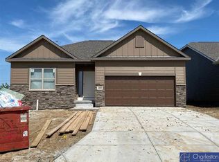 13055 S 49th St, Papillion, NE 68133
