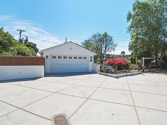 4th image of 4999 Resmar Rd