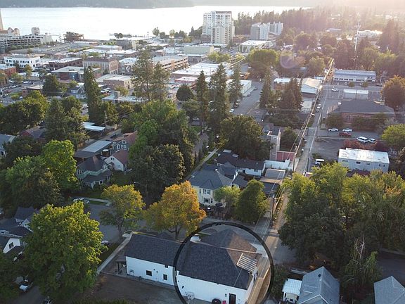 Brand new construction Garden District apartment. Three blocks to Sherman Avenue.