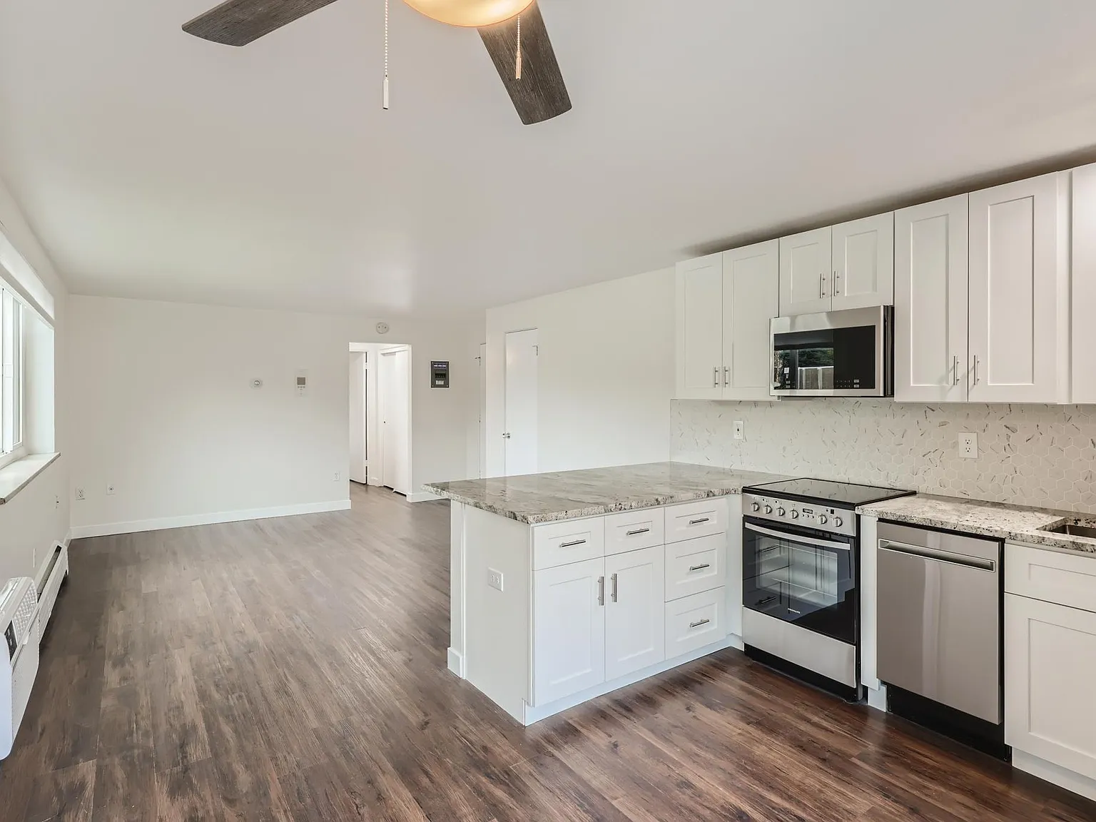 1 bed, 615 sqft, $1,400 — Photo 3