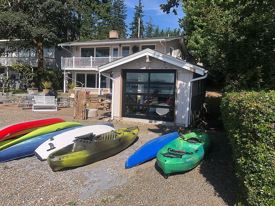 2nd image of 750 E Treasure Island Dr