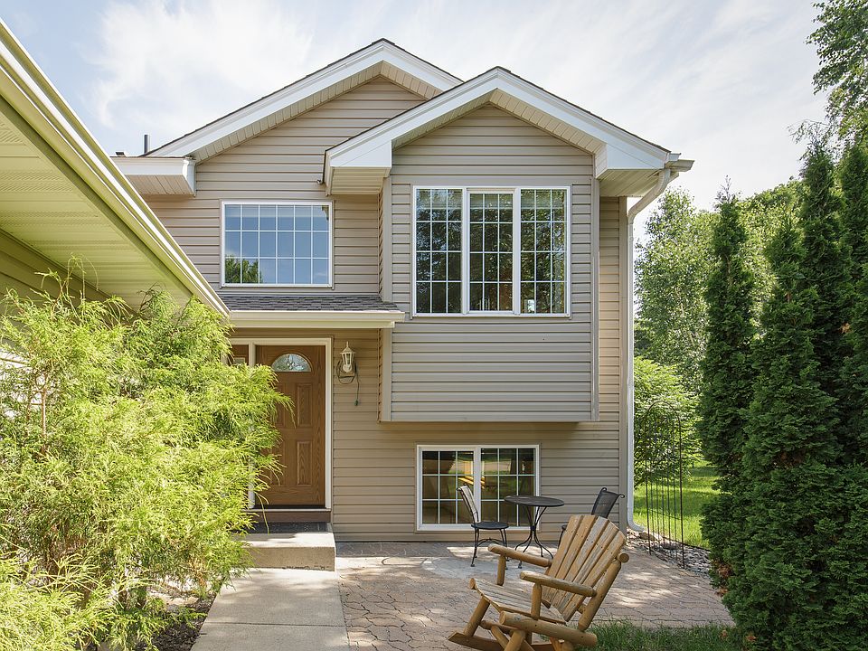 1st image of 22075 Red Oak Dr