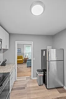 610 Clark St — Photo 1