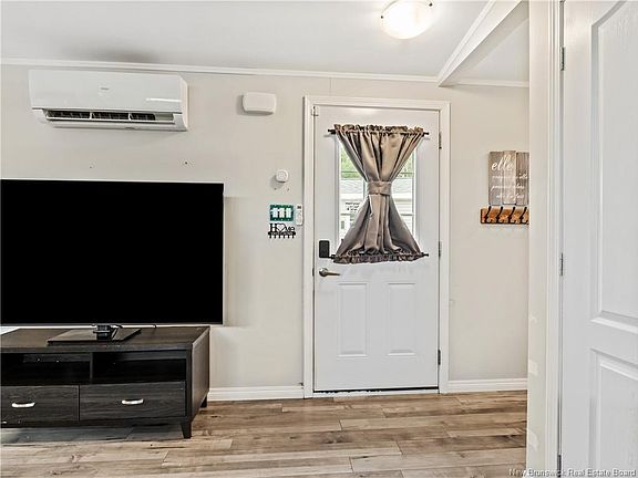 4th image of 14 Telex Ln