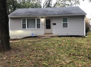 10129 Lord Dr, Saint Louis, MO 63136