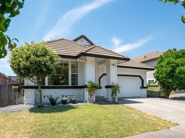 1633 Sequoia Drive, Petaluma, CA 94954