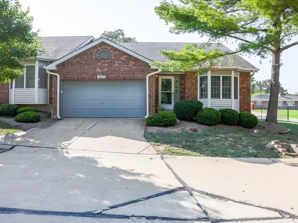 10634 Village Of Lavinia Ct, Saint Louis, MO 63123