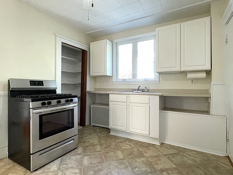 10 Boynton St #1 — Photo 13