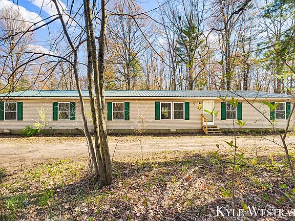 2nd image of 9470 Schow Rd