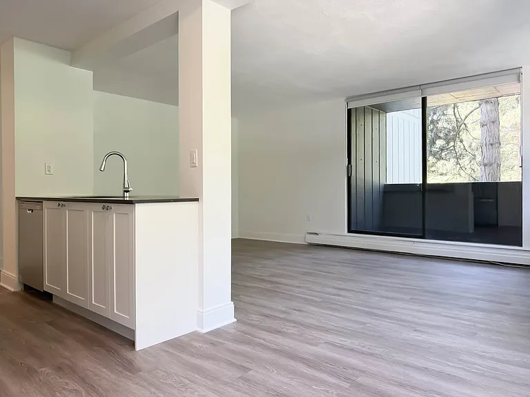 7360 Halifax St — Photo 6
