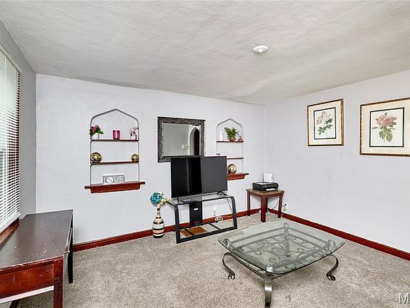5th image of 308 Bayless Ave